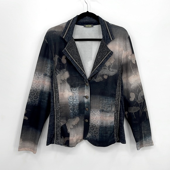 DOLCEZZA Floral Lightweight Jacket - Picture 1 of 5